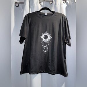 Black Cropped Celestial Graphic T-Shirt